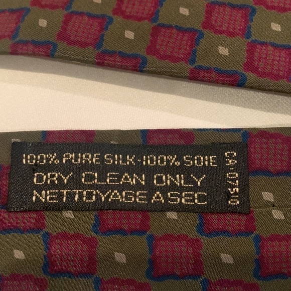 Giorgio Armani Silk Tie - Picture 6 of 7